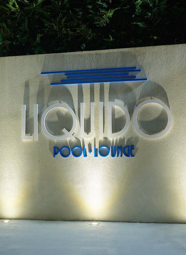 LIQUIDO | Entrance
